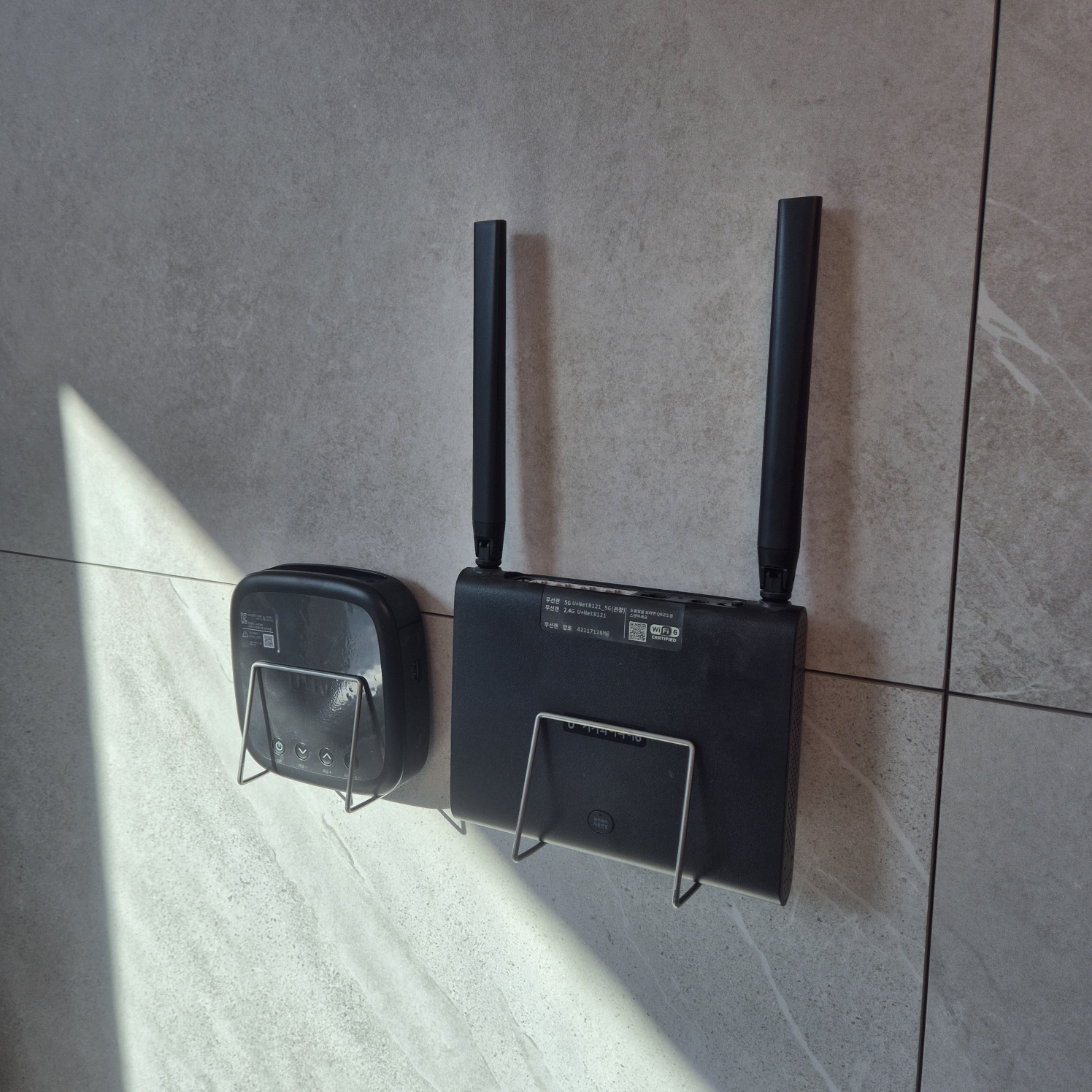 셋탑박스 숨김 시공 사진